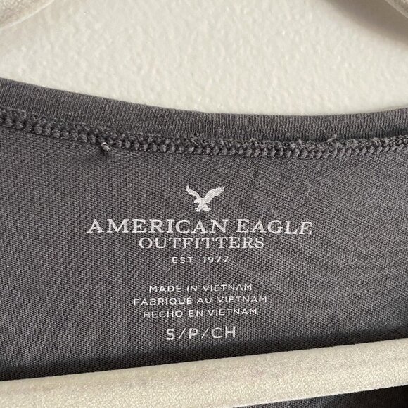 American Eagle Outfitters Women SZ S Gray Life’s A Party Long Sleeve T Shirt NWT - Picture 4 of 8